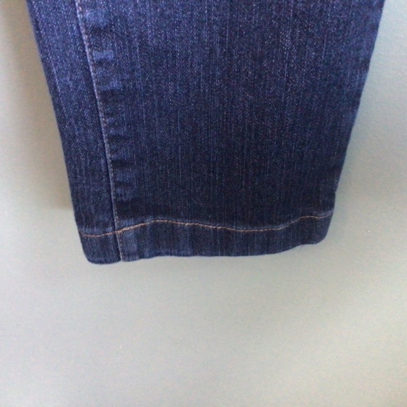 Ladies skinny stretch dark blue jeans. Sz 6 with 28.5” inseam - Picture 12 of 13